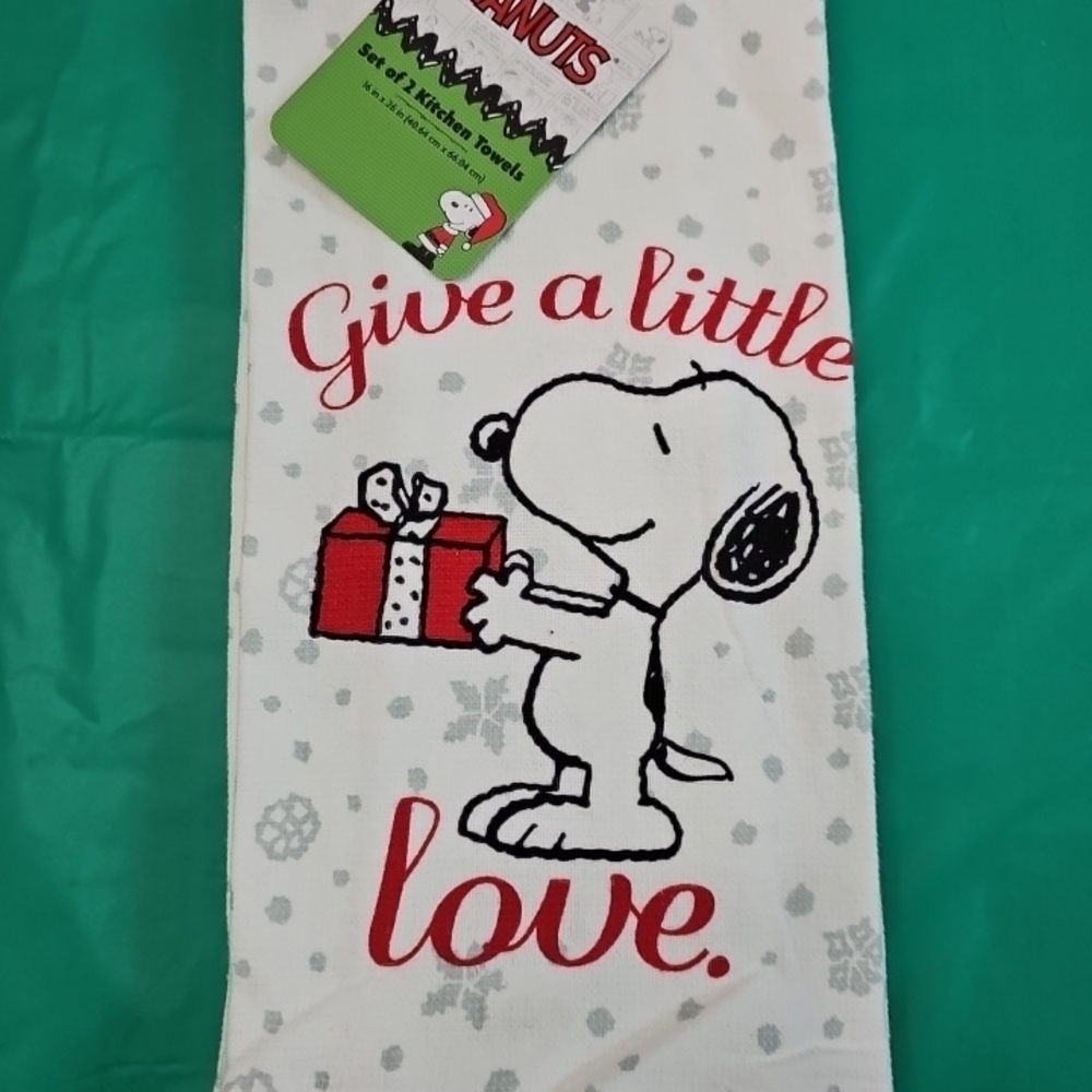 Peanuts Snoopy Christmas Kitchen Towel with Red and White Design